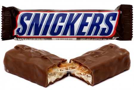 Stephs-Snickers-Cake-Snickers-bar